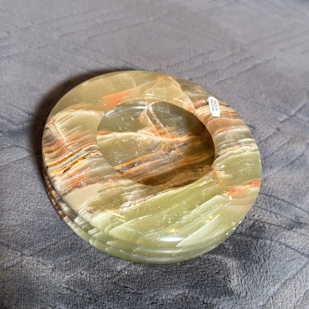 Gorgeous Natural Stone Ashtray or Trinket Box Heavy BRAND NEW Great Gift